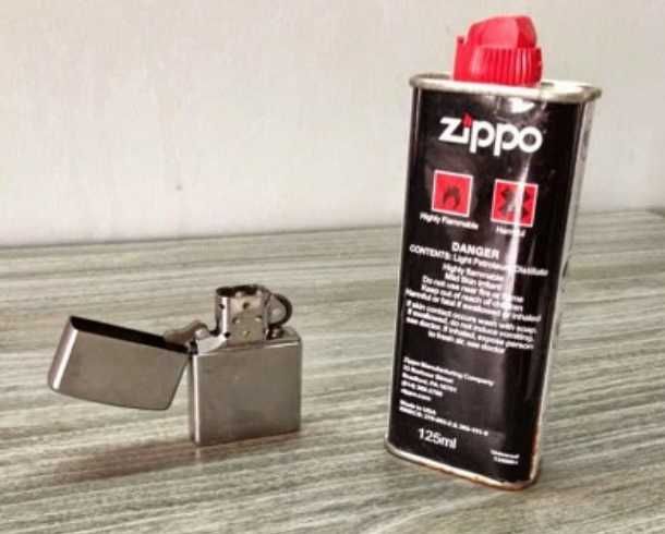Vì sao nên sử dụng xăng chính hãng cho bật lửa Zippo?